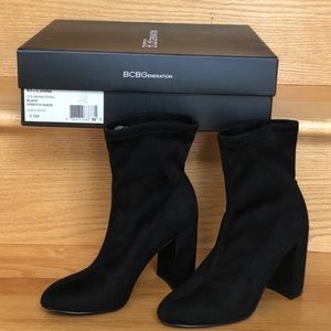 BCBG LILIANNA BLOCK HEEL BOOTIE
